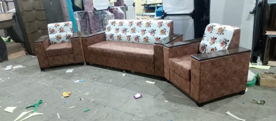 Morden city wood furniture in Vijayapura